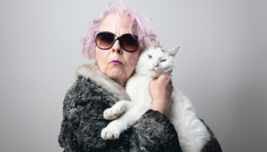 La tendencia crazy cat lady hace que tener un gato esté de moda